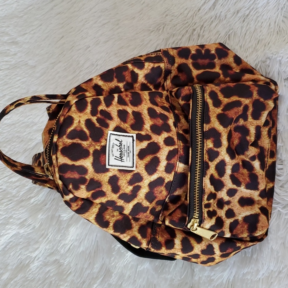 HERSHEL NOVA MINI ANIMAL PRINT BACKPACK - Picture 8 of 8